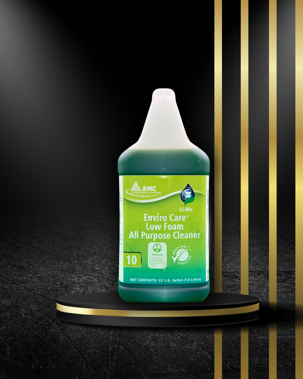 Enviro Care Low Foam All Purpose Cleaner 12GAL EZ-MIX en botella sobre pedestal con fondo elegante.